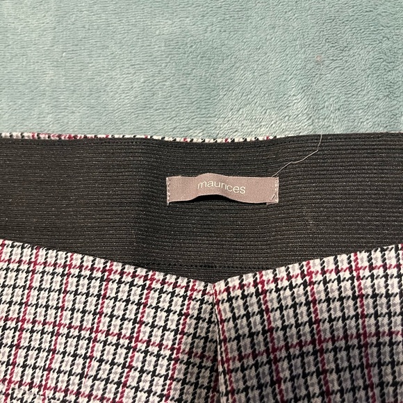 Maurices Black & White Checked Jean Shorts - Picture 4 of 7